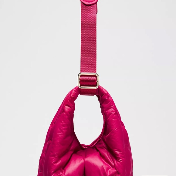 NWT Lululemon Quilty Pleasures Shoulder Bag Mini 5L
Berry Rumble - Picture 4 of 11